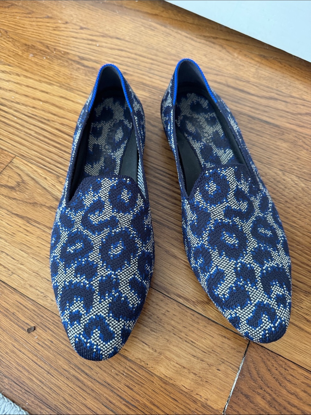 Rothy’s Women’s Blue Leopard-Pattern Almond Loafer